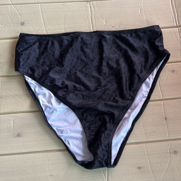 Women’s 2pcs swimsuit NWOT - Picture 2 of 7